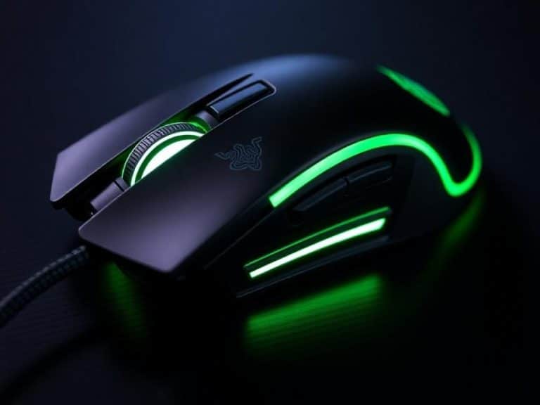 Test de la Razer DeathAdder V4 Pro : tout simplement la meilleure ?