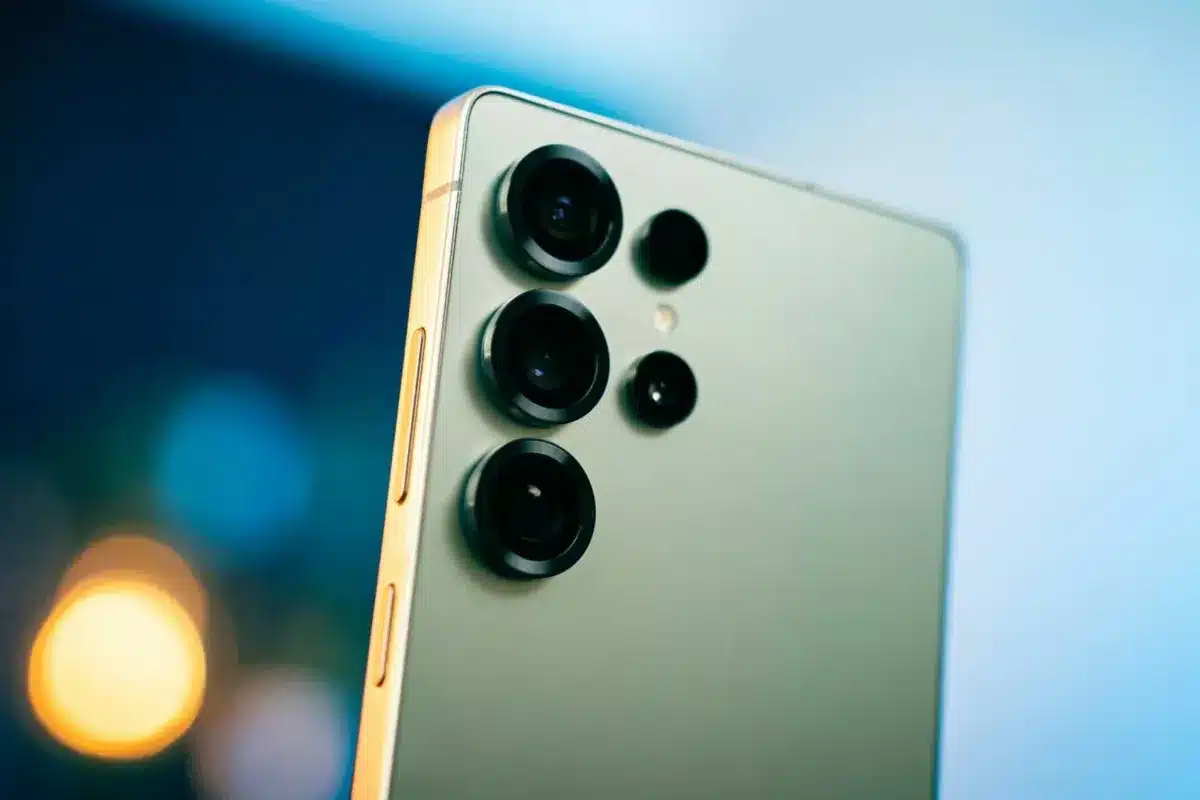 Samsung is preparing some spectacular announcements next week, so expect some surprises