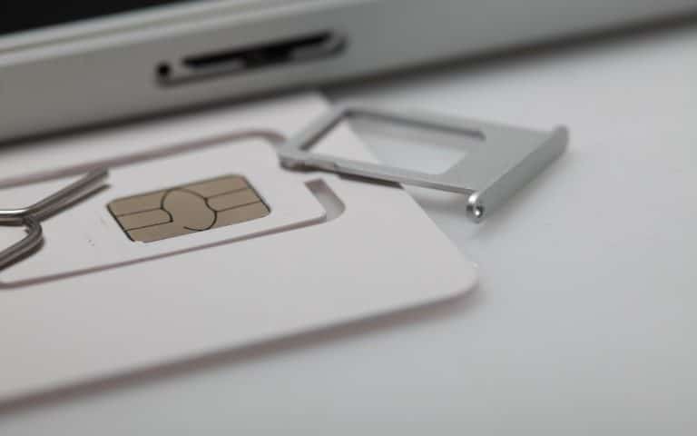 Here's How To Easily Convert Your SIM Card Into an eSIM