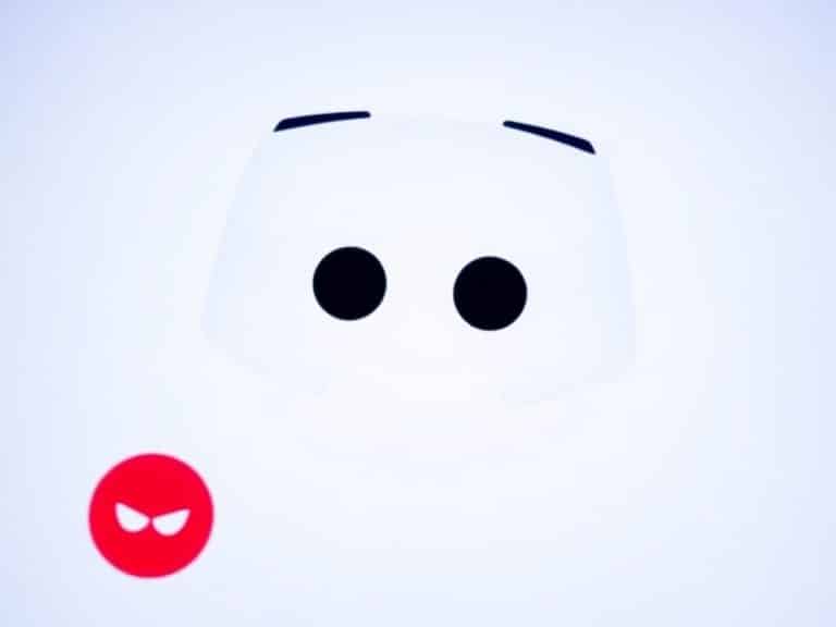 Vers la fin de l'anonymat sur Discord ? La plateforme prépare un changement majeur