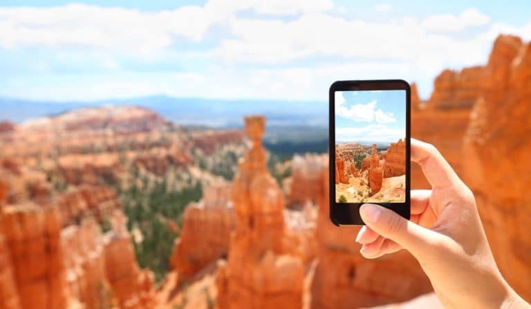 Instagram Clones Snapchat and BeReal with New Ephemeral Photo App: Dive Into the Details!