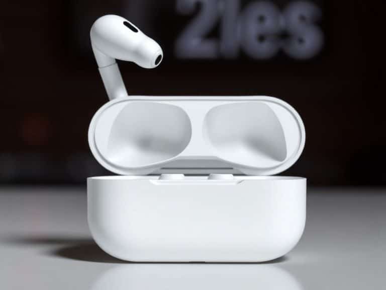 Apple aurait reporté le lancement de ses AirPods avec caméras à 2027