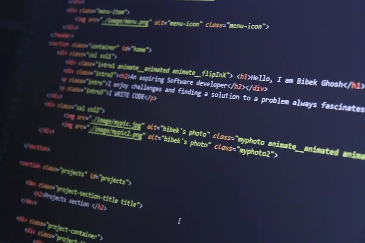 Code framework interface showing widget customization structure