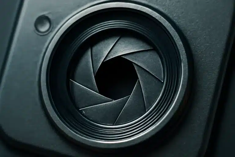 iPhone 18 Pro's Variable Aperture: Uncertain Future or Game-Changing Feature?