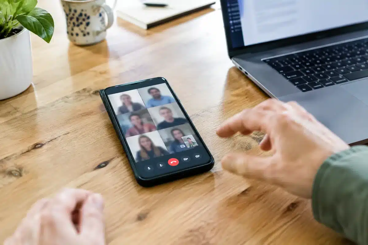 iOS 27.2: FaceTime finally gets dual-camera capture in group calls