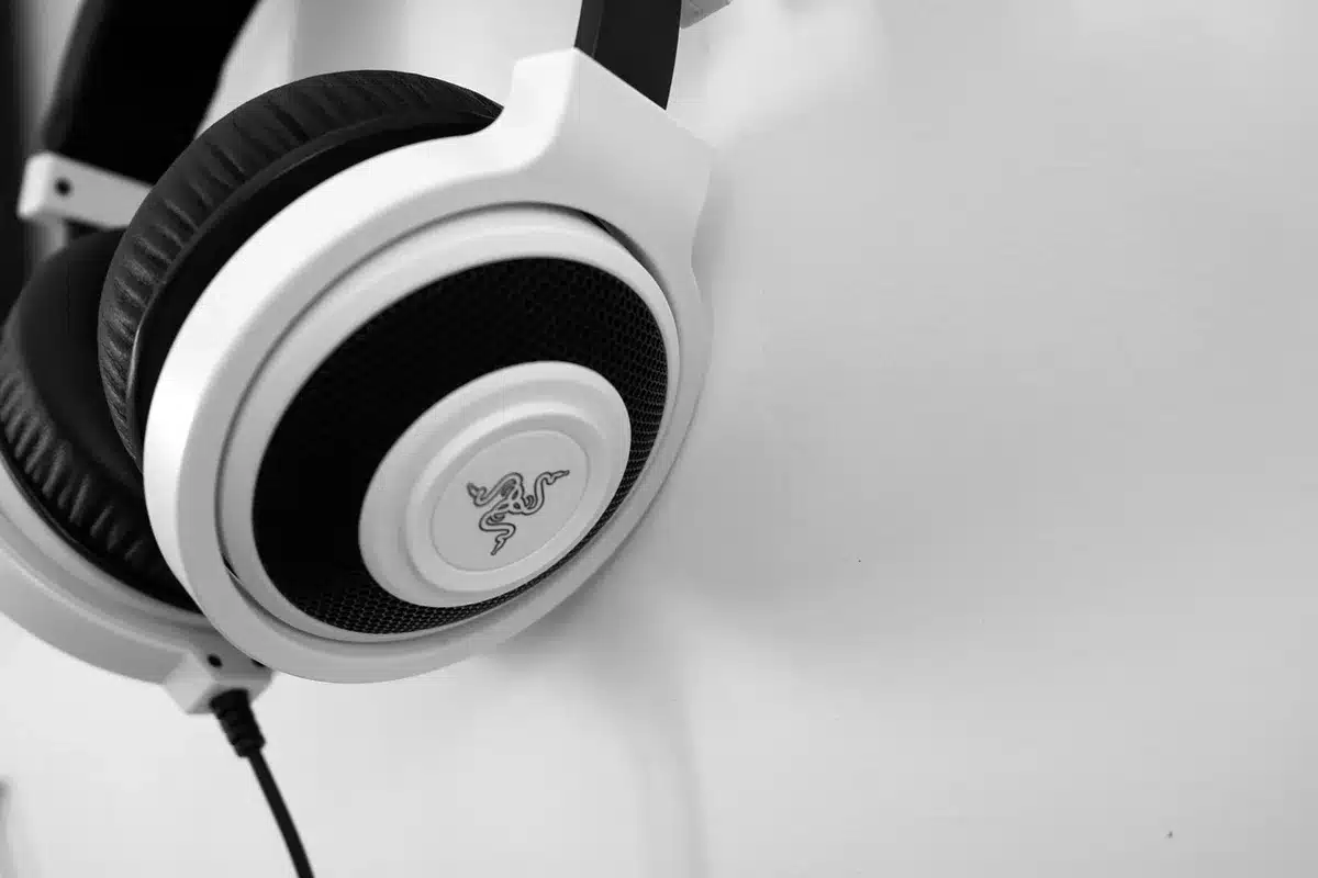 Redmi Headphones Neo folded on a table showing ear cups and headband